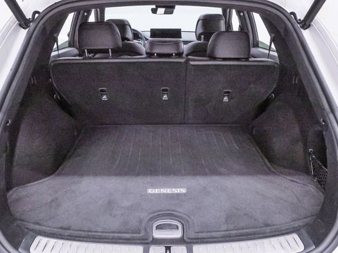 Certified 2025 Genesis GV70 3.5T Sport image 25