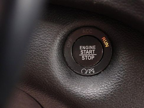 Used 2021 Jeep Cherokee Latitude Lux w/ Sun & Sound Group image 12