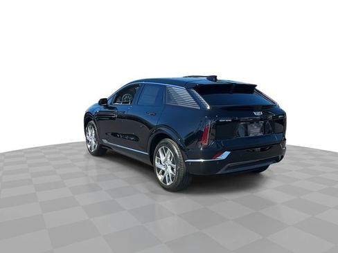New 2025 Cadillac Optiq Luxury 1 image 6