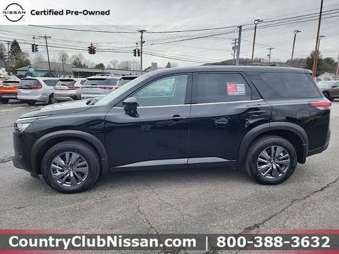 Certified 2024 Nissan Pathfinder S image 5