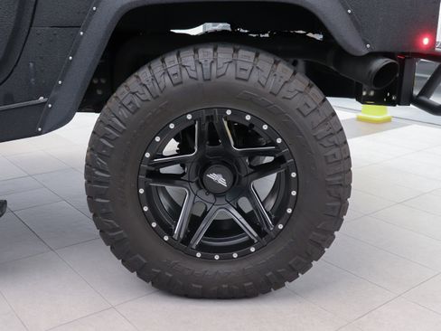 Used 1995 HUMMER H1 4-Door Wagon image 6