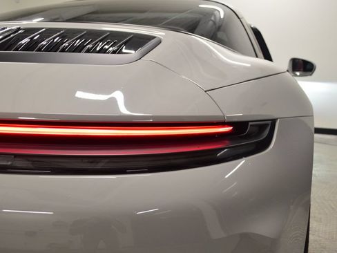 Certified 2025 Porsche 911 Targa 4 GTS AWD/4WD image 12