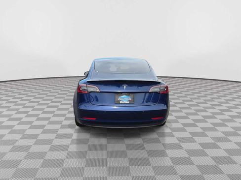Used 2022 Tesla Model 3 Long Range AWD/4WD image 7
