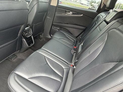 Used 2021 Lincoln Nautilus FWD w/ Equipment Group 101A image 12
