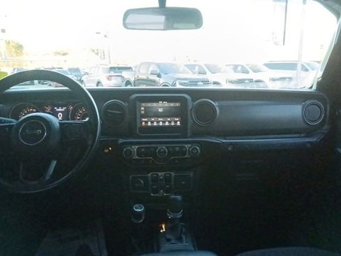 Used 2022 Jeep Wrangler Unlimited Sport S image 23