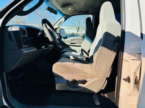 Used 2003 Ford F250 Lariat image 12