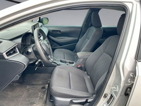 Used 2024 Toyota Corolla LE FWD image 11