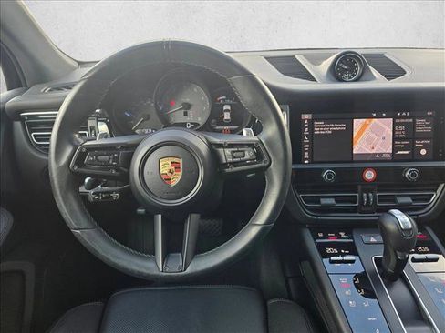 Used 2024 Porsche Macan S image 17
