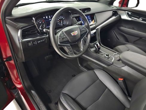 Certified 2024 Cadillac XT5 Premium Luxury w/ Technology Package AWD/4WD image 19