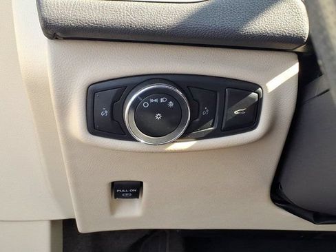Used 2014 Lincoln MKZ w/ Equipment Group 102A Reserve FWD image 21