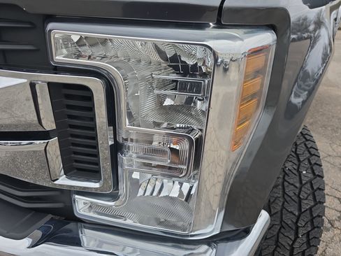 Used 2018 Ford F250 XLT image 33