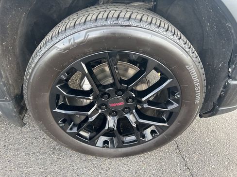 Used 2023 GMC Sierra 1500 Denali w/ Denali Reserve Package AWD/4WD image 40