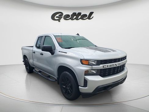 Used 2022 Chevrolet Silverado 1500 Custom w/ Rally Edition RWD image 3