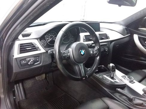 Used 2015 BMW 320i xDrive Sedan image 11