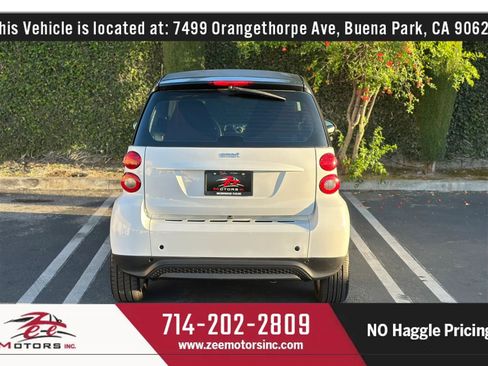 Used 2014 smart fortwo pure image 8