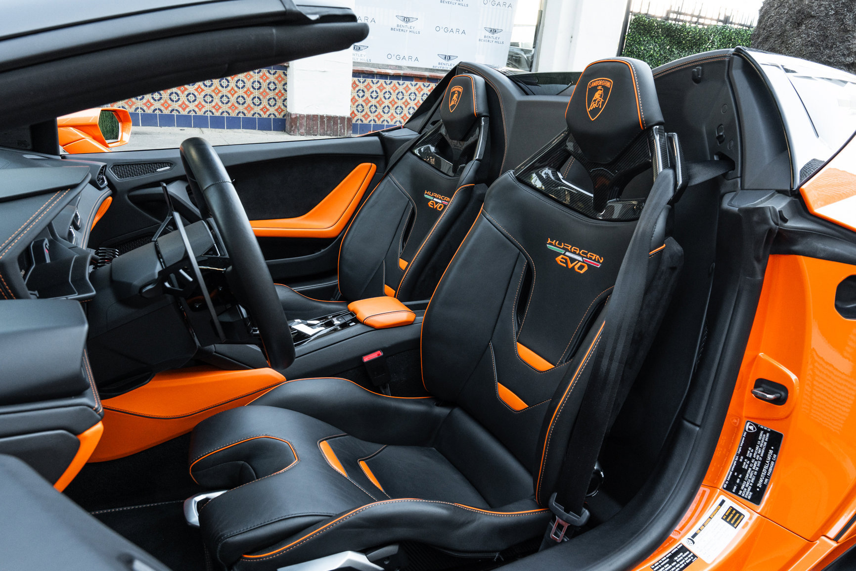 Used 2020 Lamborghini Huracan EVO RWD image 6