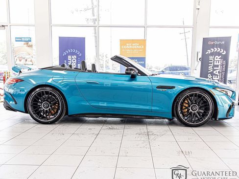 Used 2025 Mercedes-Benz SL 63 AMG 4MATIC image 9