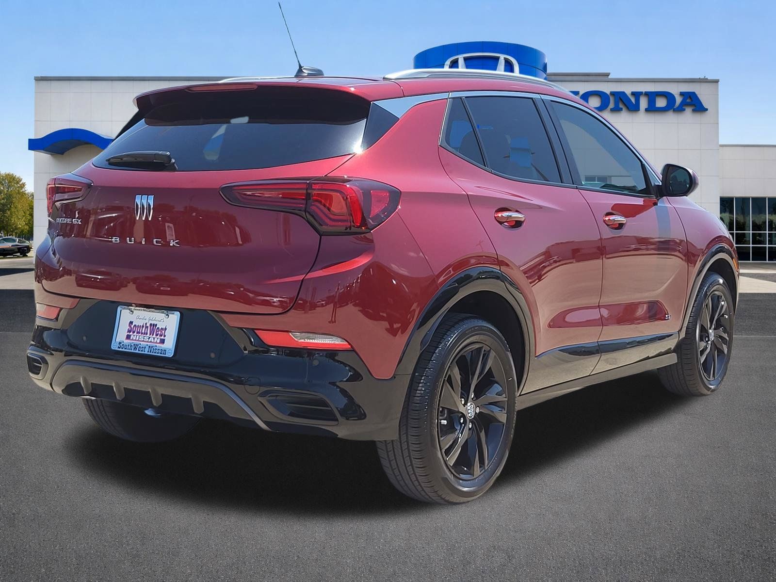 Used 2025 Buick Encore GX Sport Touring w/ Advanced Technology Package FWD image 5