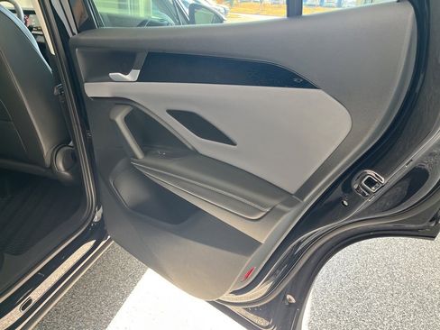 New 2026 Volkswagen Tiguan SE image 36