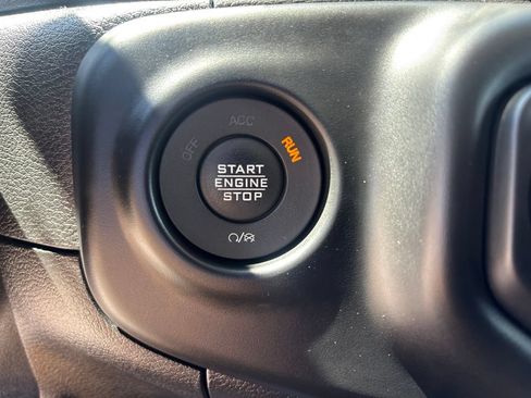 Used 2021 Jeep Wrangler Unlimited Sahara w/ Cold Weather Group AWD/4WD image 13