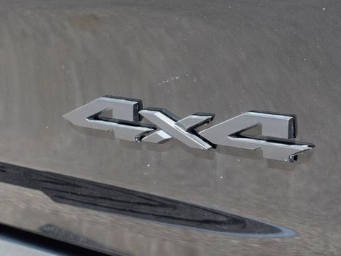 Used 2019 RAM 1500 Laramie AWD/4WD image 19