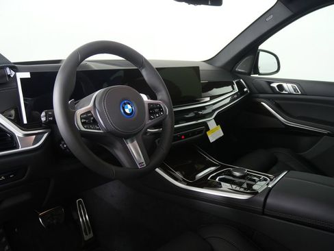 New 2026 BMW X5 xDrive50e w/ M Sport Package image 12