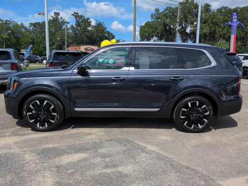 Certified 2025 Kia Telluride SX w/ SX Captain's Chair Package FWD image 8
