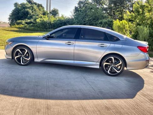 Used 2022 Honda Accord Sport Special Edition image 4