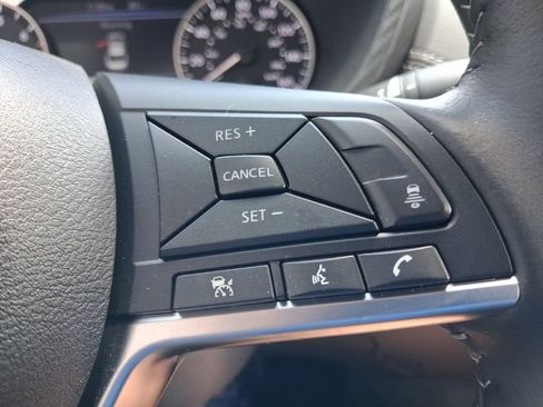 Used 2025 Nissan Sentra SV w/ All-Weather Package FWD image 27