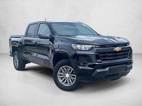 Used 2024 Chevrolet Colorado LT w/ LT Convenience Package RWD image 12
