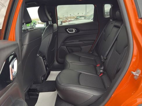 New 2026 Jeep Compass Latitude image 12
