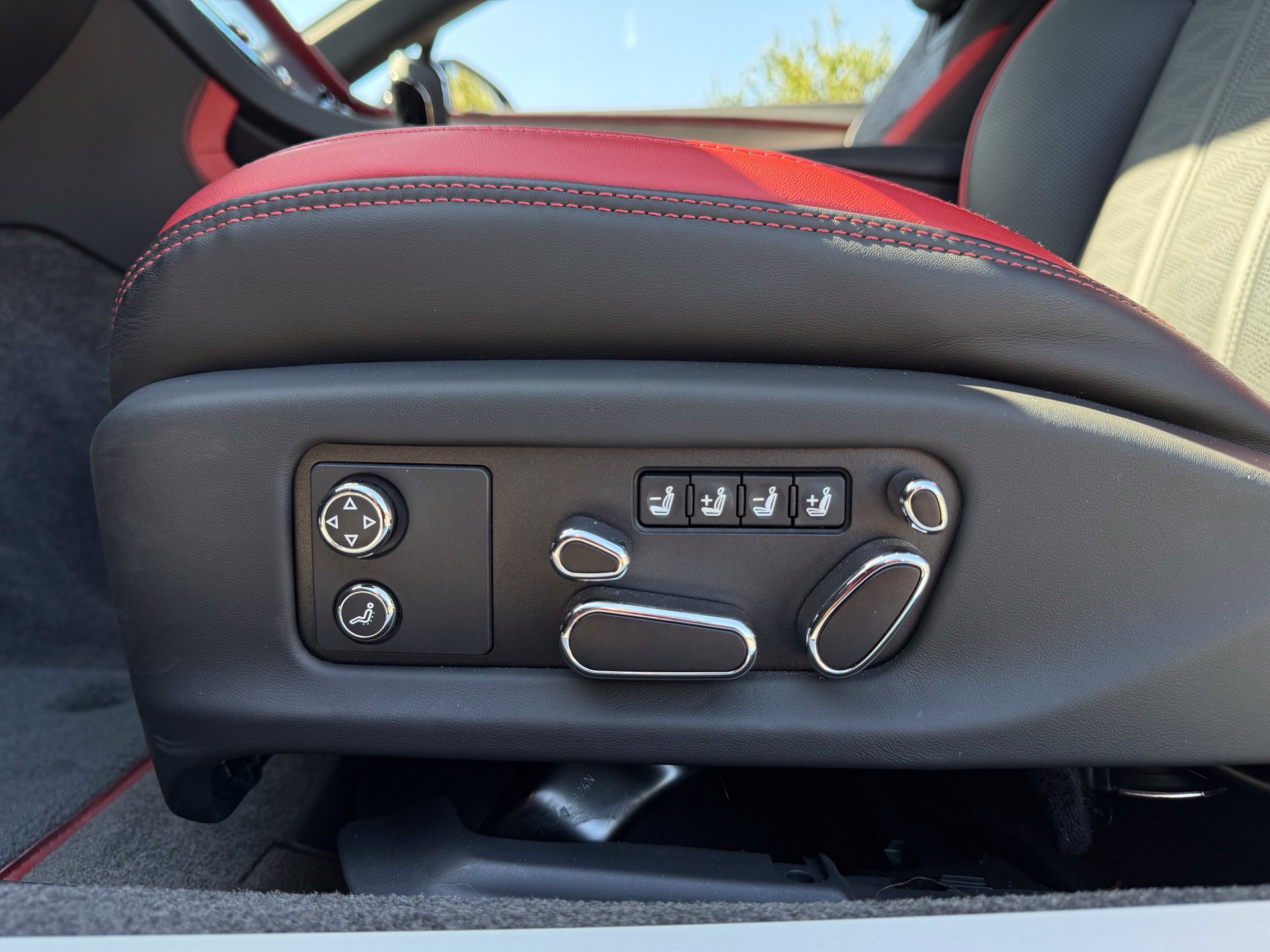 Used 2025 Bentley Continental GT Speed AWD/4WD image 31