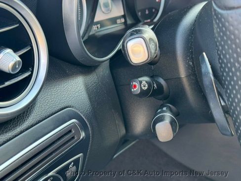 Used 2018 Mercedes-Benz C 300 4MATIC Sedan image 17