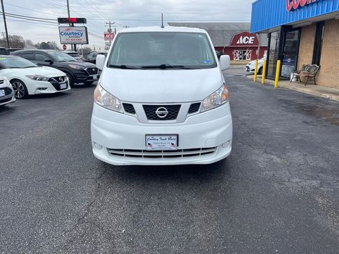 Used 2021 Nissan NV200 SV w/ Back Door Glass Package image 3