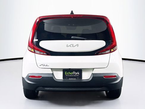 Used 2022 Kia Soul LX w/ Technology Package image 7