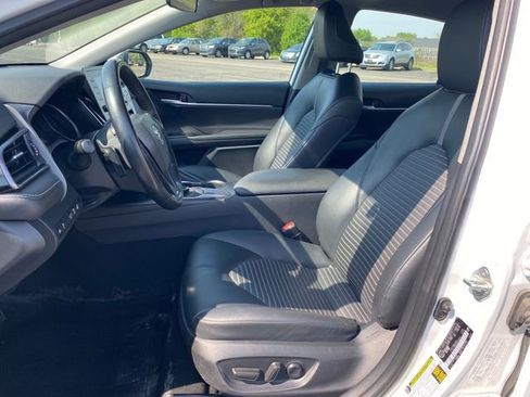 Used 2023 Toyota Camry SE FWD image 14