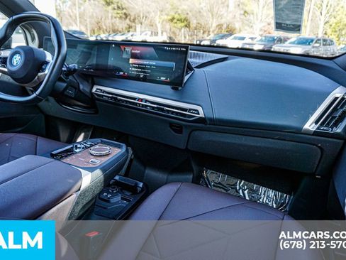 Used 2022 BMW iX xDrive50 w/ Convenience Package image 24
