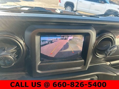 Used 2020 Jeep Wrangler Unlimited Sport image 14