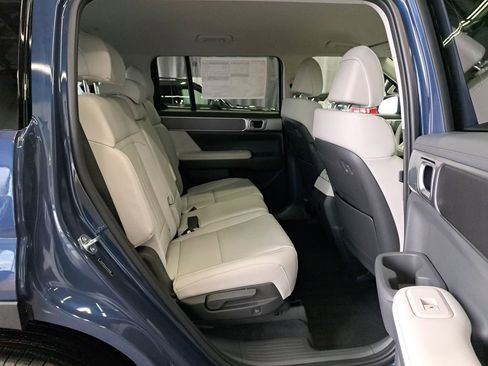 New 2026 Hyundai Santa Fe SEL w/ Tow & Go Package AWD/4WD image 16