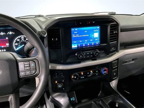 Used 2022 Ford F150 XLT image 6