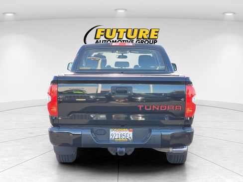 Used 2017 Toyota Tundra Limited w/ Limited Premium Package RWD image 5