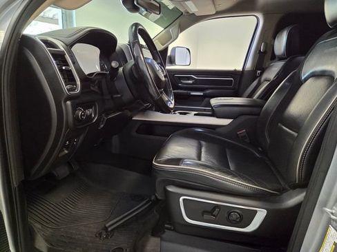 Used 2019 RAM 1500 Laramie AWD/4WD image 12