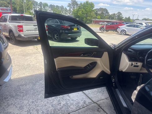 Used 2019 Cadillac CTS Luxury RWD image 8