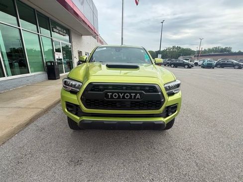 Used 2022 Toyota Tacoma TRD Pro AWD/4WD image 2