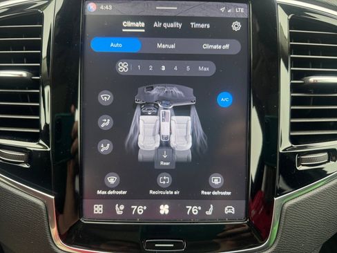 Certified 2023 Volvo XC90 T8 Plus w/ Protection Package Premier image 18