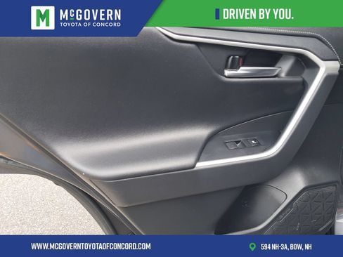 Used 2020 Toyota RAV4 Limited w/ Limited Grade Weather Package AWD/4WD image 15