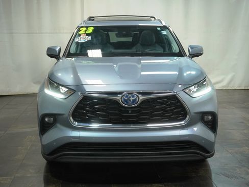 Used 2023 Toyota Highlander Limited AWD/4WD image 10