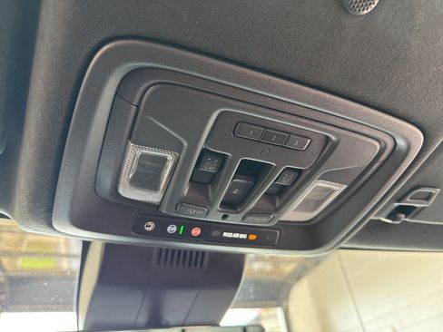 Used 2024 GMC Sierra 1500 Denali Ultimate AWD/4WD image 33