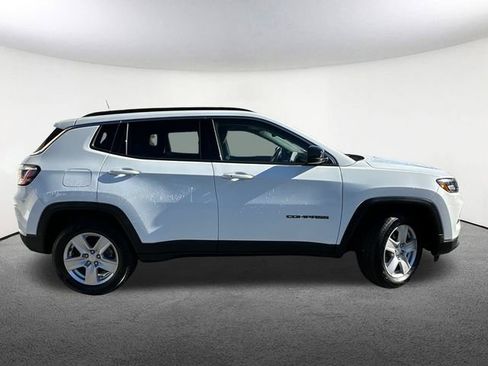 Used 2022 Jeep Compass Latitude w/ Convenience Group image 17