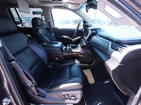 Used 2015 Chevrolet Suburban LT AWD/4WD image 44